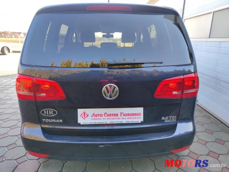 2013' Volkswagen Touran 2,0 Tdi photo #5