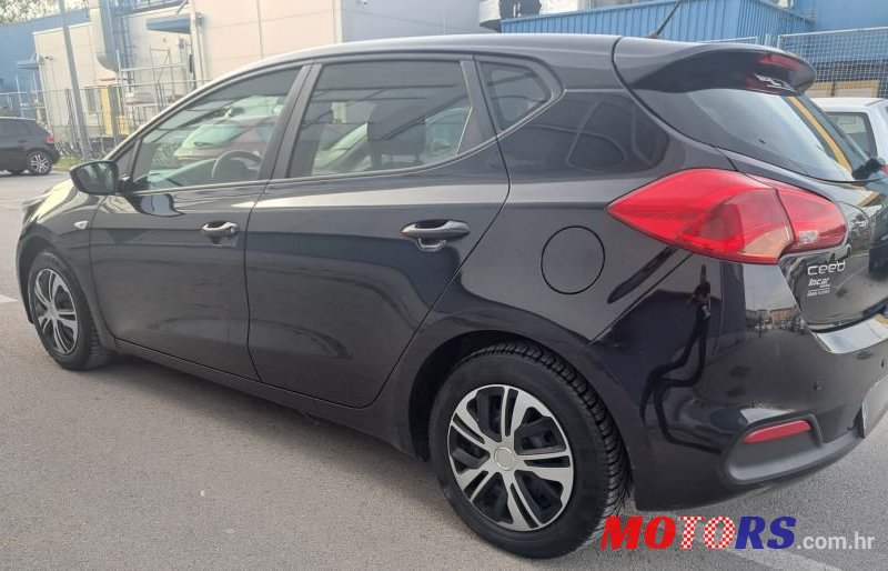 2013' Kia Ceed 1,4 Crdi Ex Alu photo #3