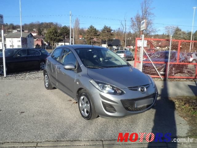 2011' Mazda 2 1,6 D photo #1