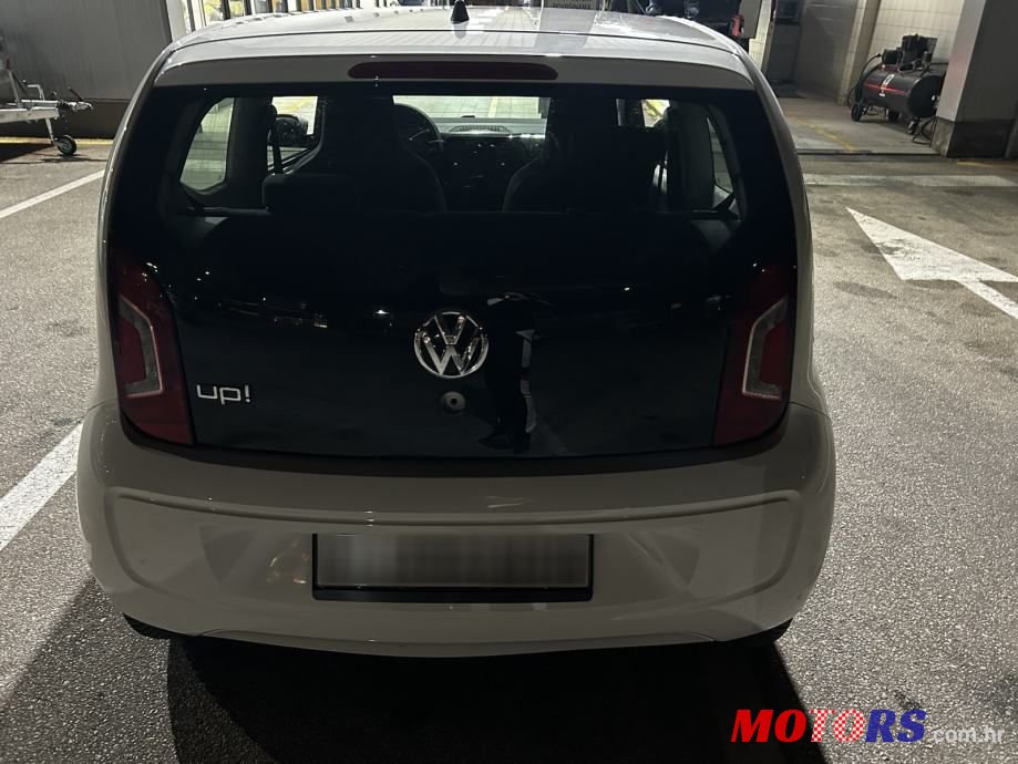 2014' Volkswagen Up! 1,0 Up! photo #5
