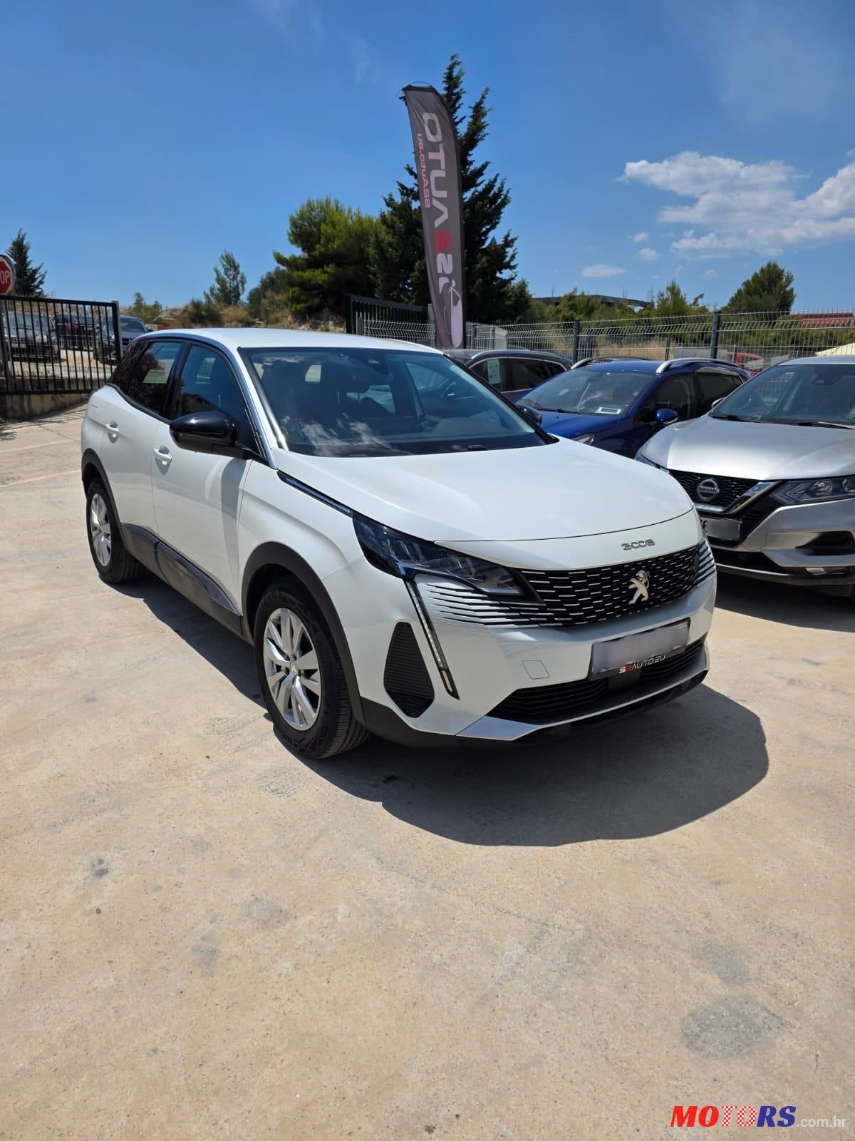 2022' Peugeot 3008 1,5 photo #1