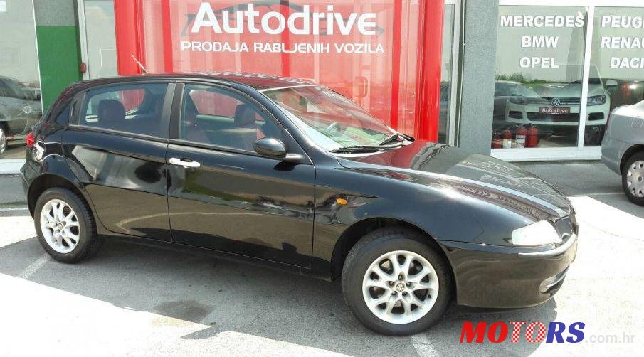 2004' Alfa Romeo 147 1,9 Jtd photo #2