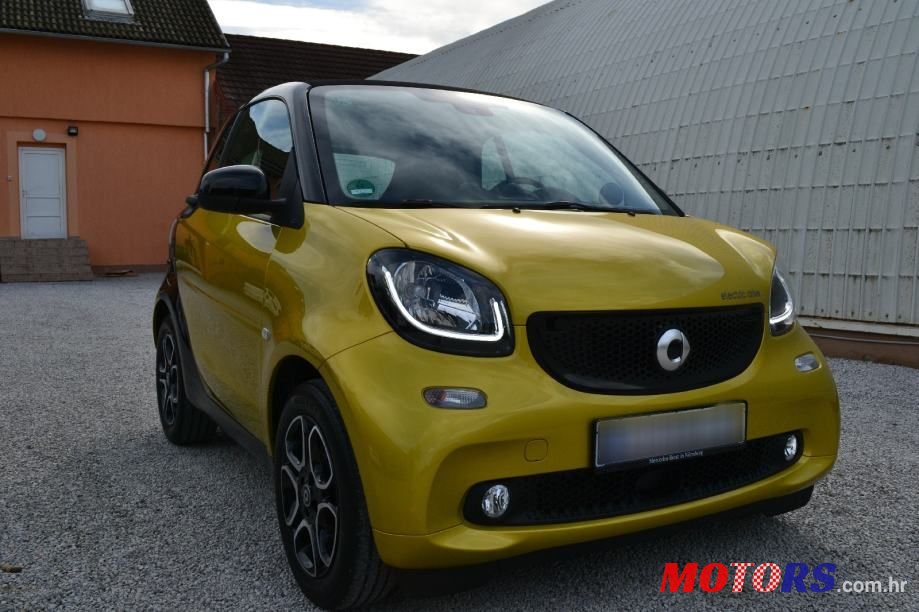 2019' Smart Fortwo Prime Eq photo #1