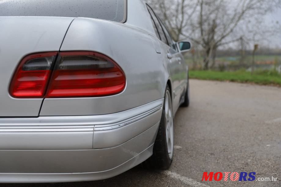 2000' Mercedes-Benz E-Klasa 320 photo #6