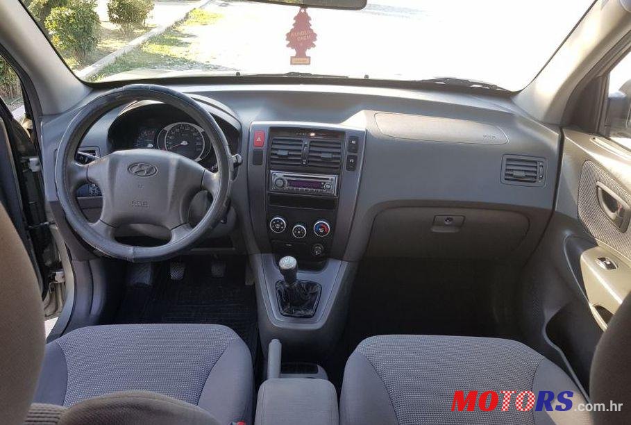2006' Hyundai Tucson 2.0 Dohc photo #1