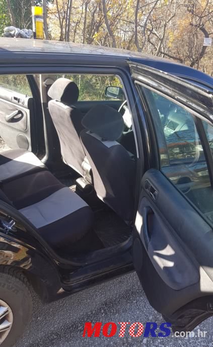 1999' Volkswagen Golf 4 1,4 photo #6