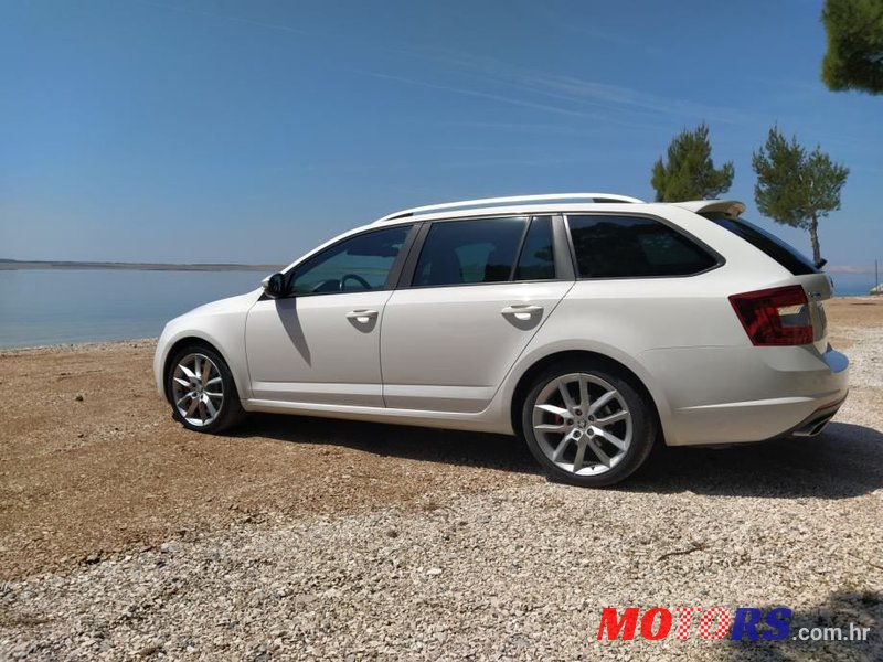 2015' Skoda Octavia Combi photo #5