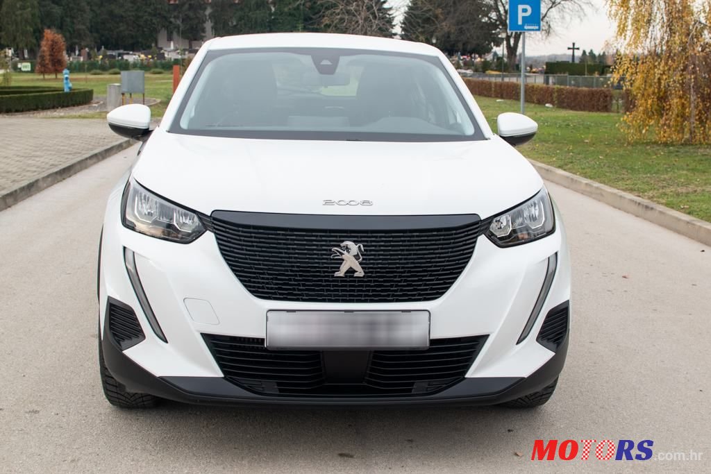2020' Peugeot 2008 1,2 Puretech photo #2