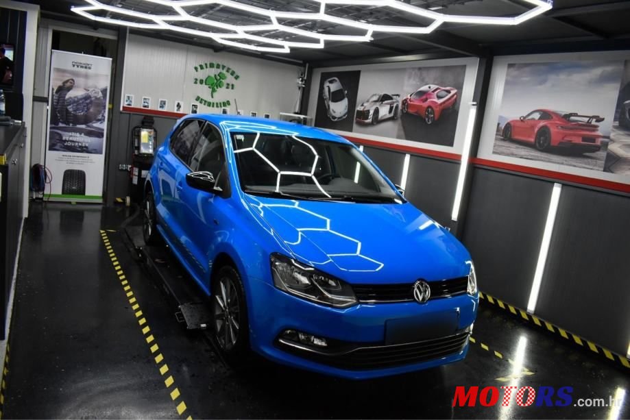 2014' Volkswagen Polo photo #1