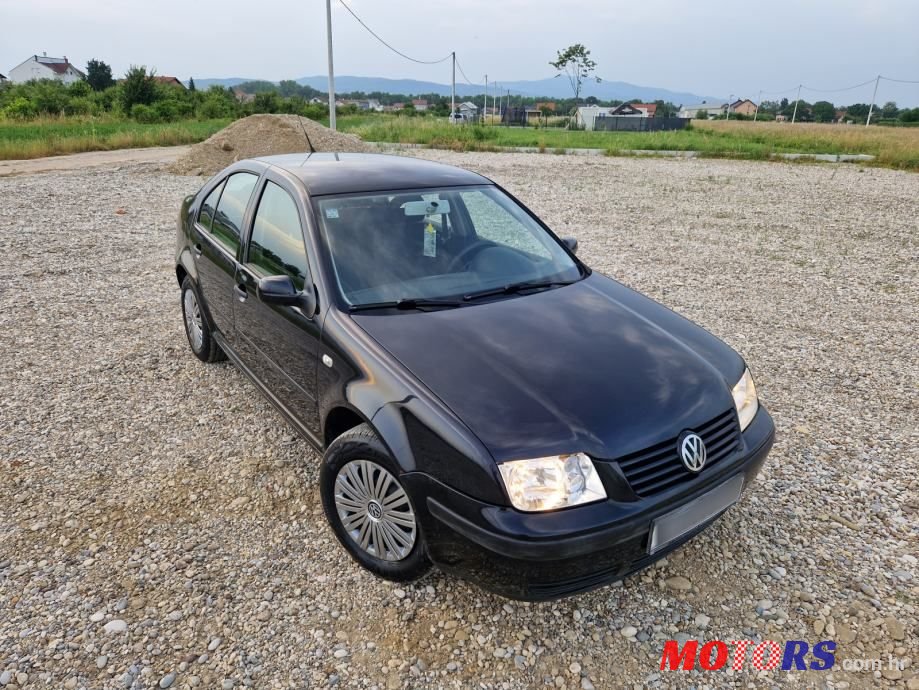 2001' Volkswagen Bora photo #3