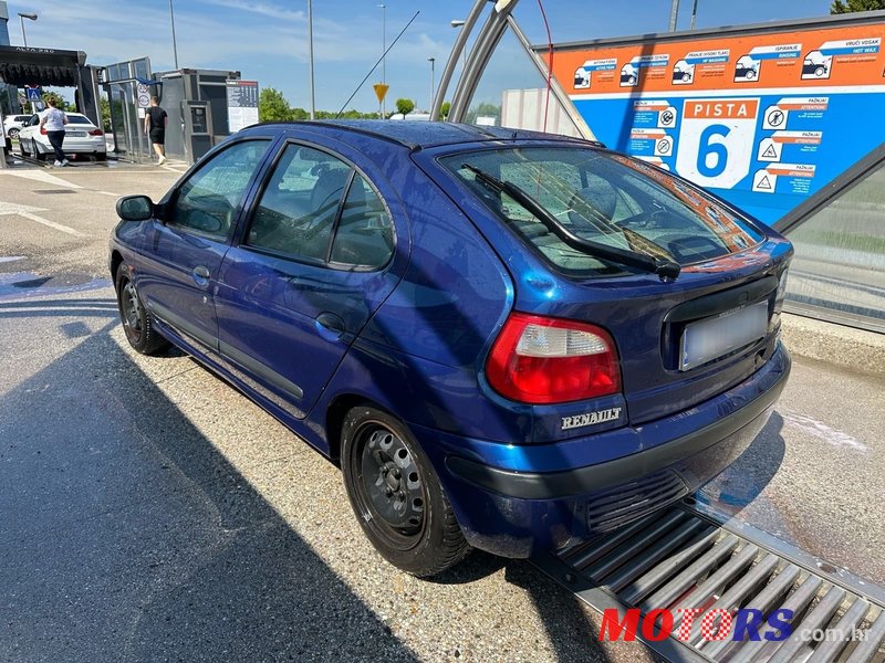 2001' Renault Megane Classic 1,6 16V photo #4