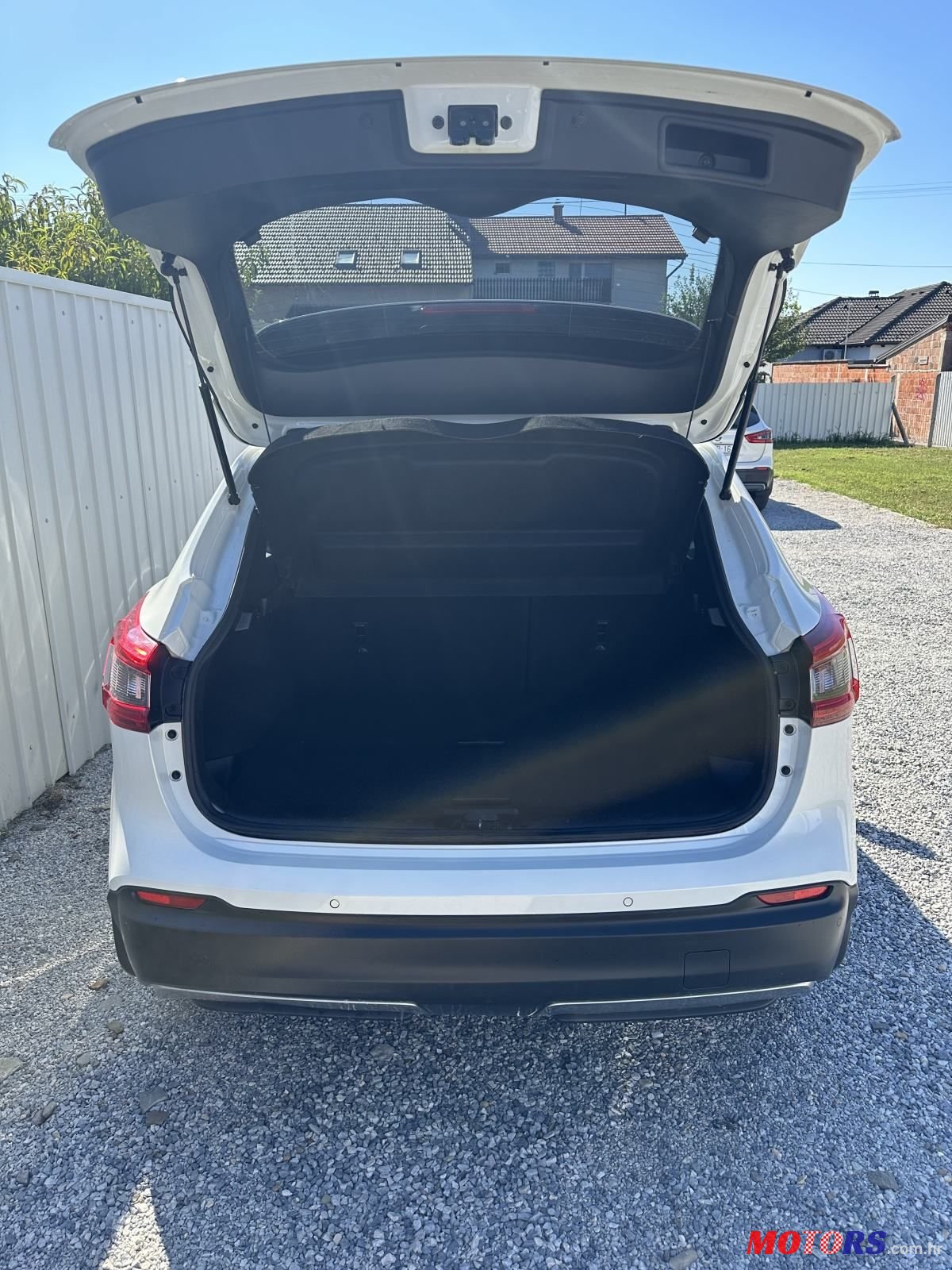 2018' Nissan Qashqai 1,3 Dig-T photo #5