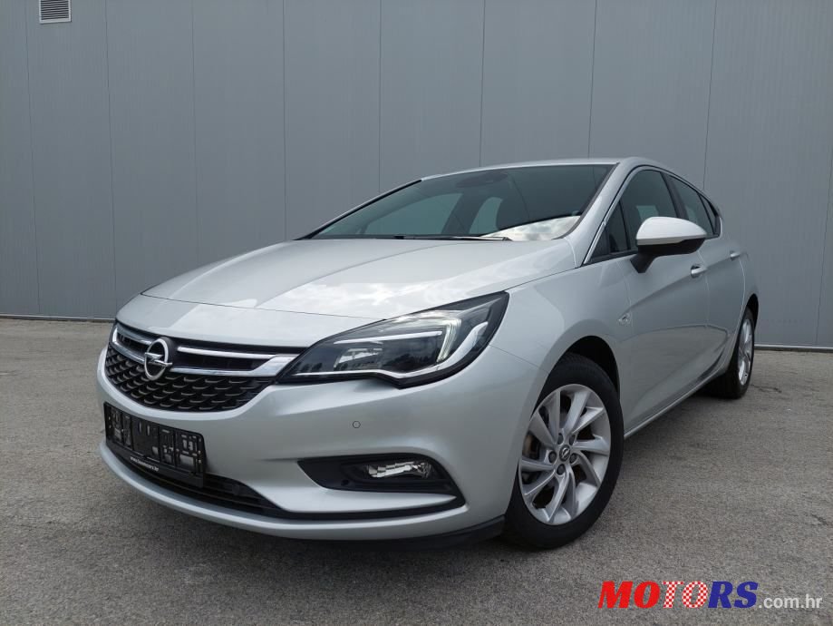 2019' Opel Astra photo #1