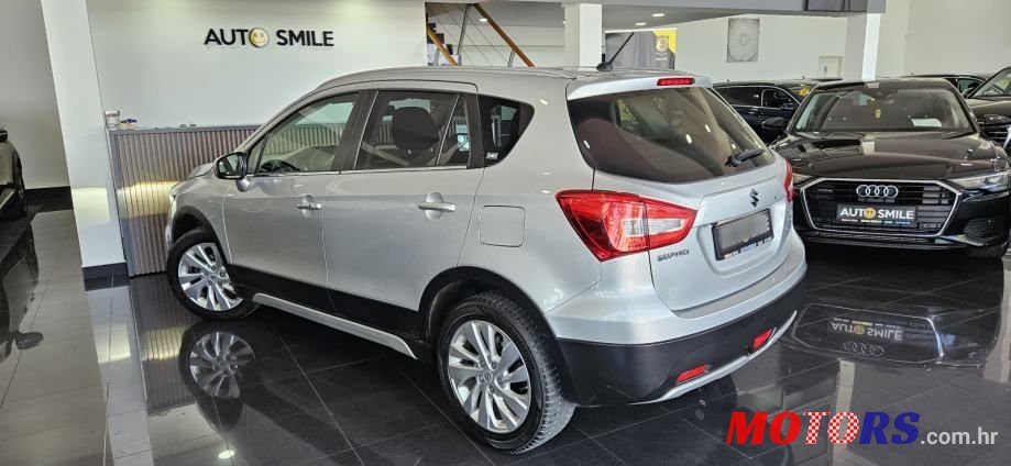 2017' Suzuki SX4 S-Cross 1.0 photo #4