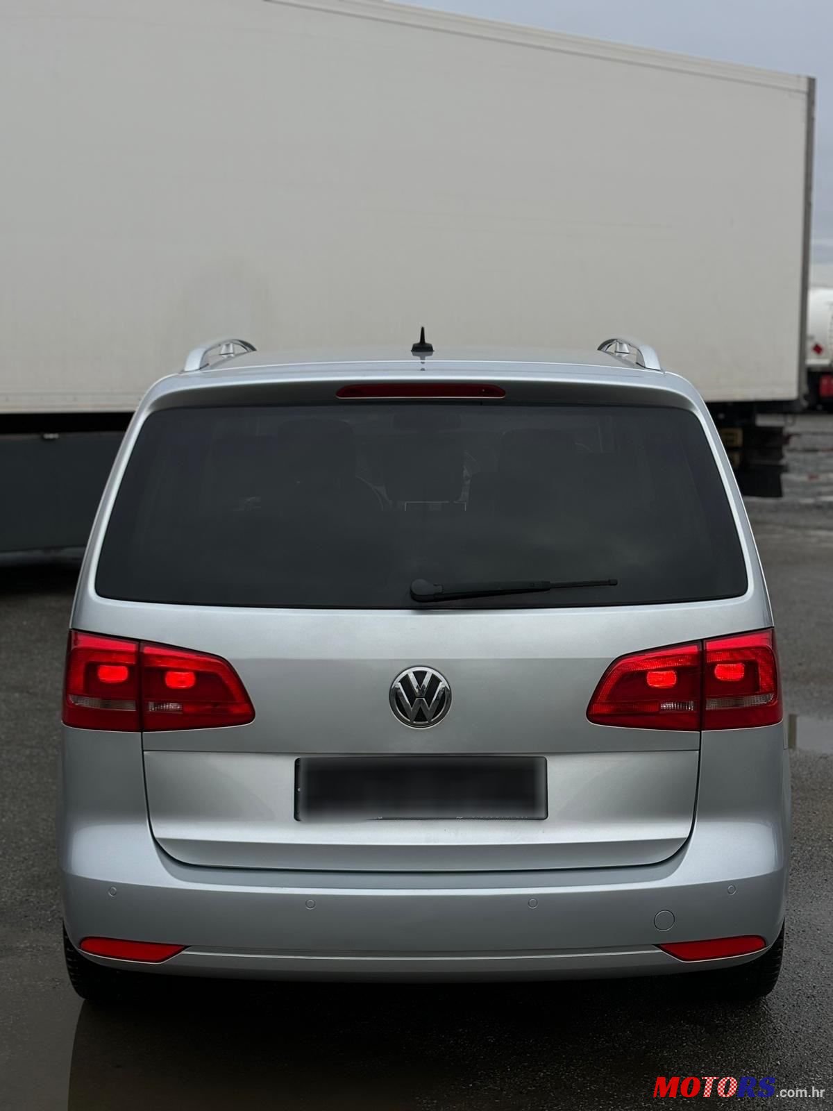 2013' Volkswagen Touran 1,6 Tdi photo #4