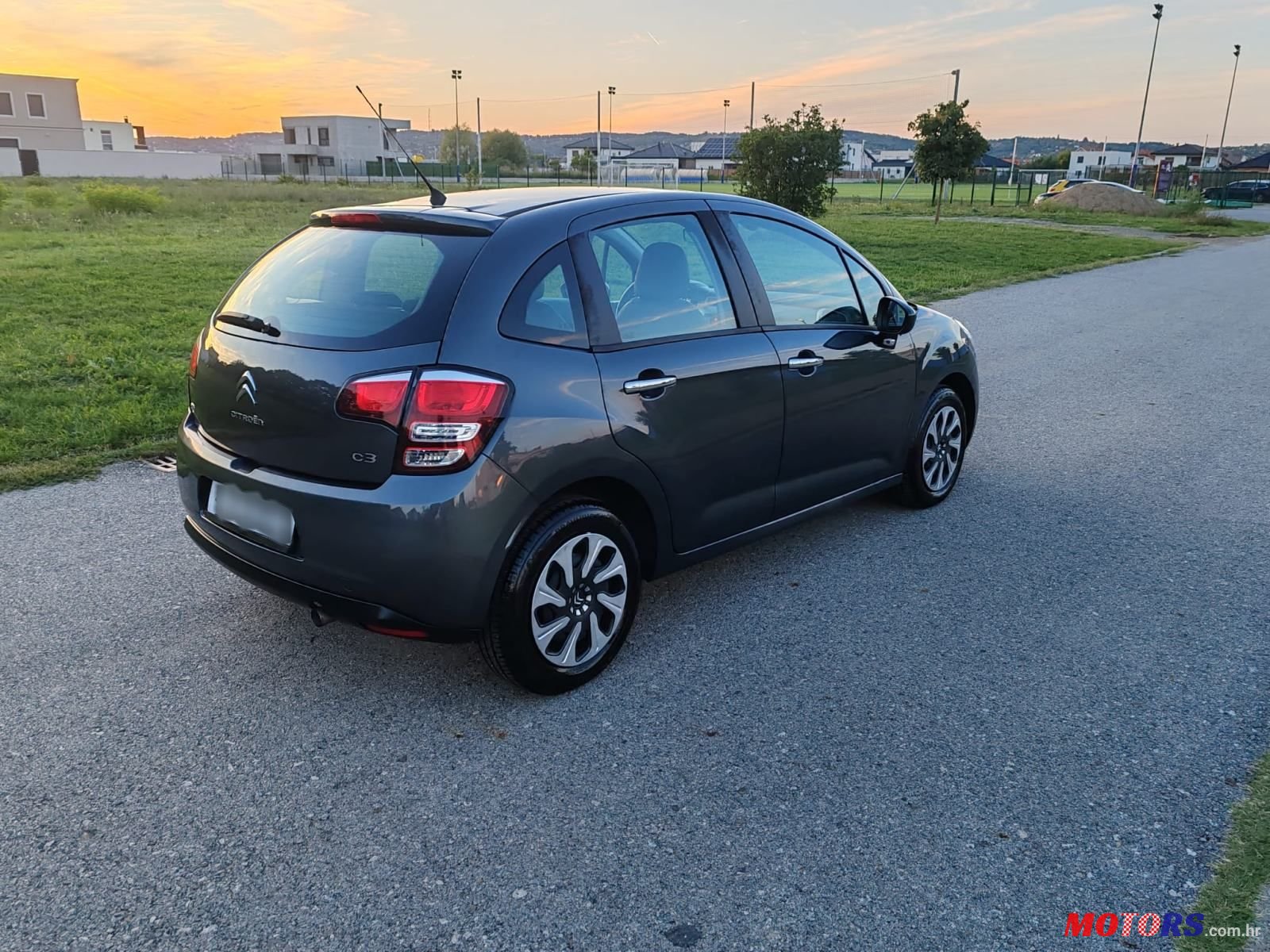 2014' Citroen C3 photo #6