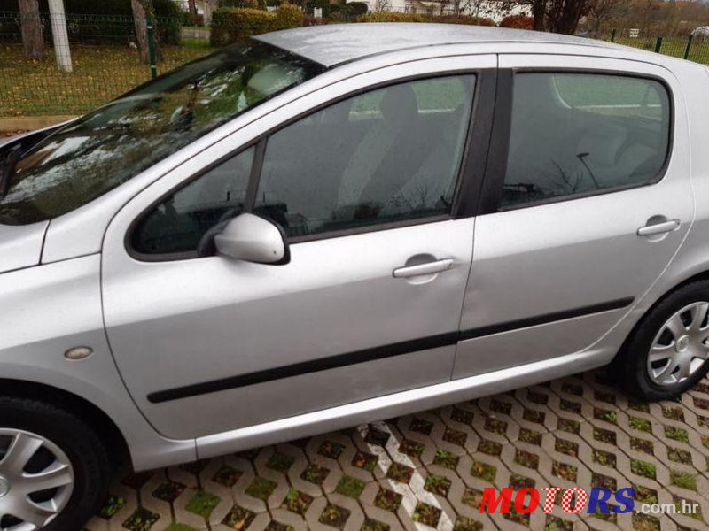 2001' Peugeot 307 2,0 Hdi photo #1