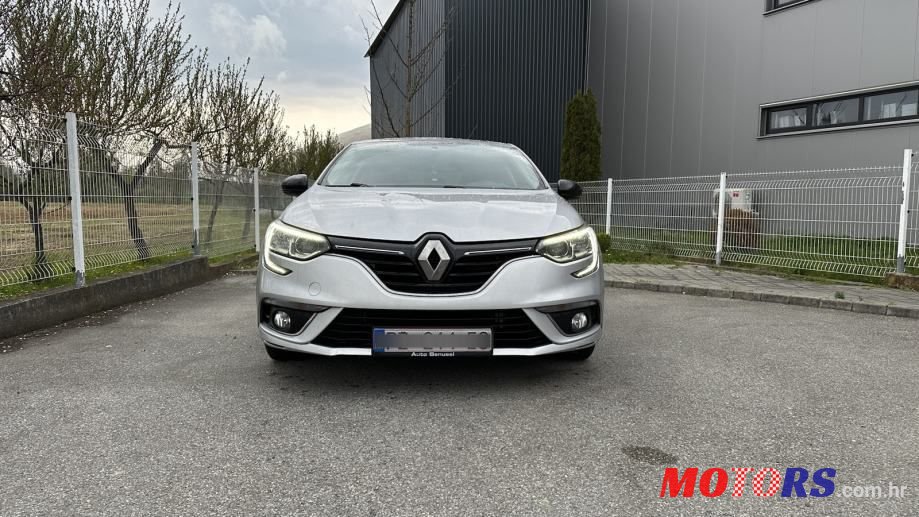 2019' Renault Megane photo #2