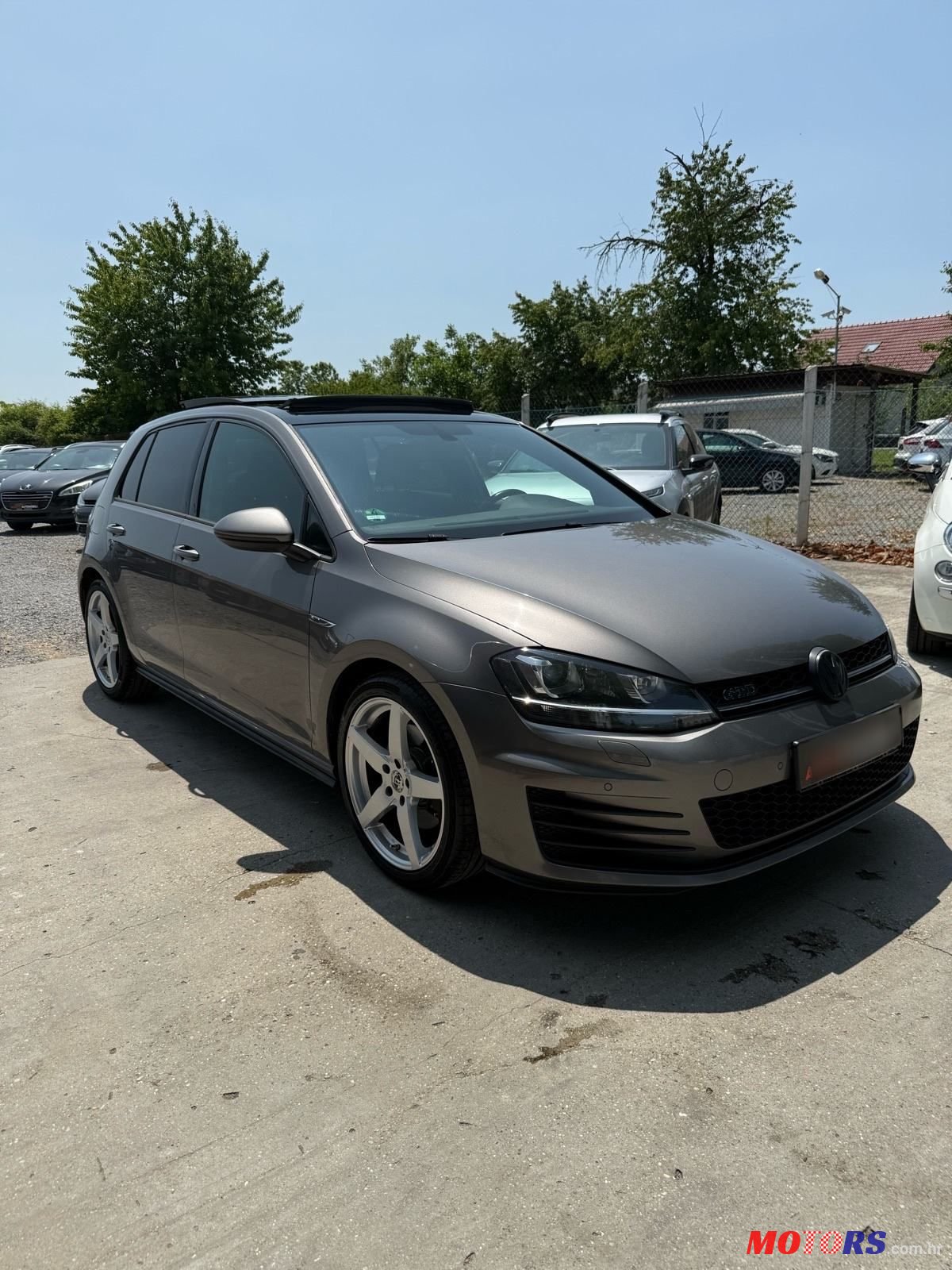 2017' Volkswagen Golf VII 2,0 Gtd photo #3