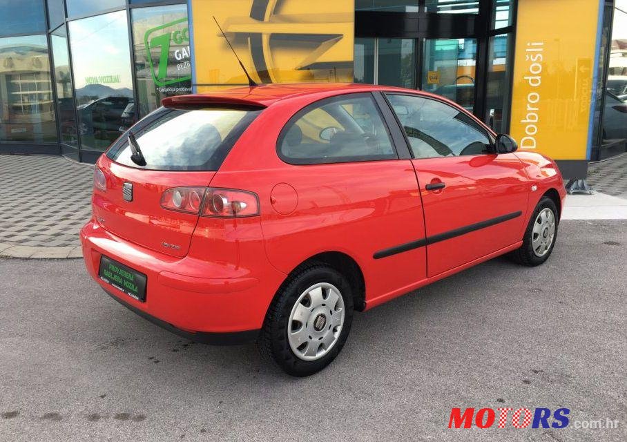2004' SEAT Ibiza 1.2 12V photo #2