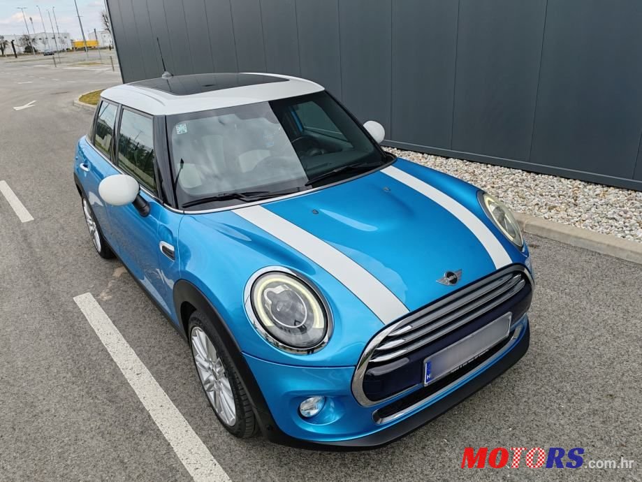 2015' MINI Cooper photo #2