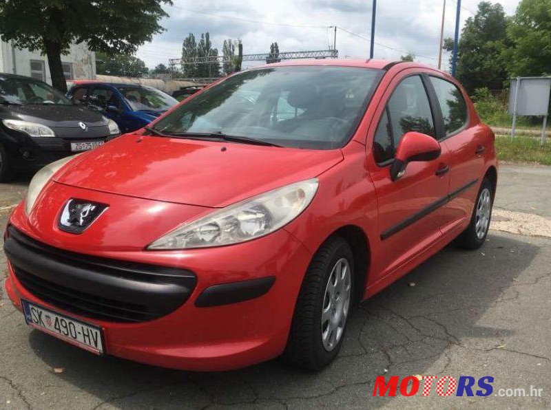 2009' Peugeot 207 1,4 photo #1