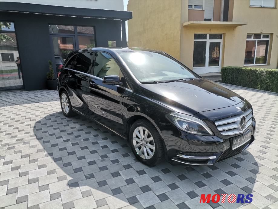 2013' Mercedes-Benz B-Klasa 180 Cdi photo #2