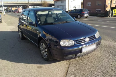 2001' Volkswagen Golf IV