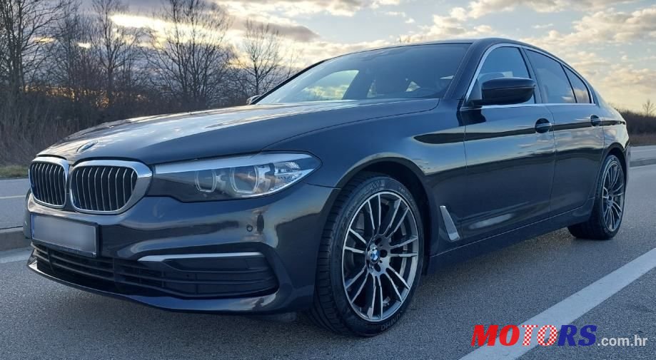 2017' BMW Serija 5 520D photo #3