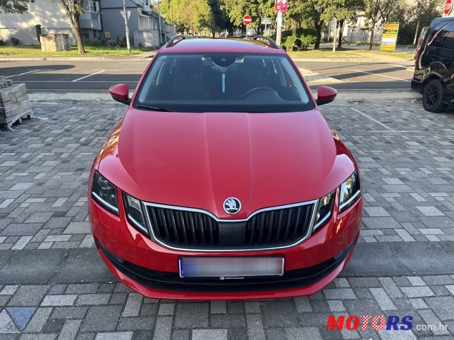 2018' Skoda Octavia Combi photo #1