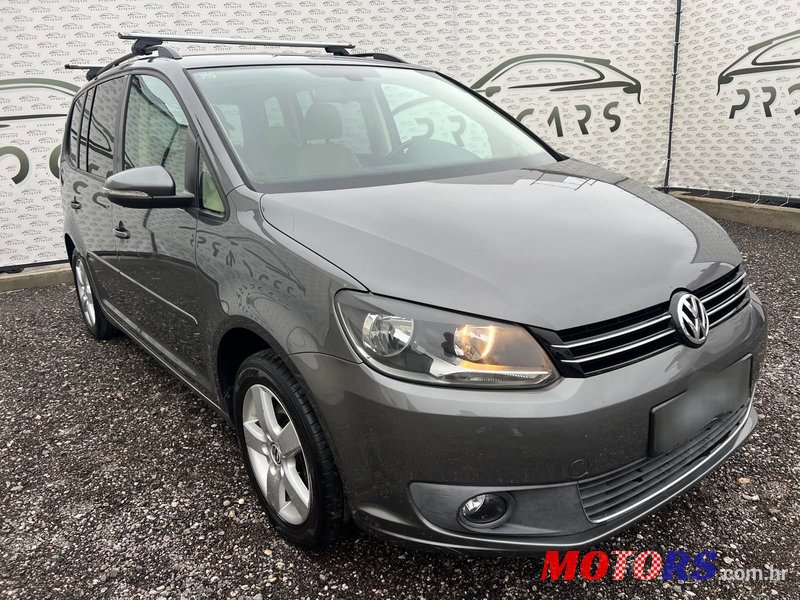 2009' Volkswagen Touran 1,6 photo #3