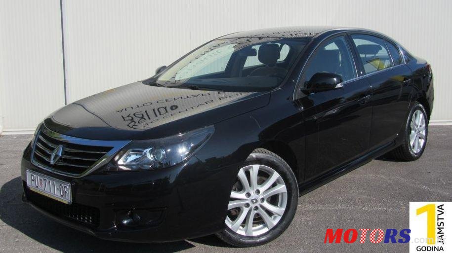 2011' Renault Latitude photo #1