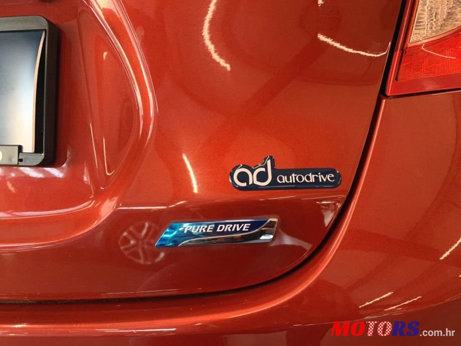 2013' Nissan Note 1,2 photo #6