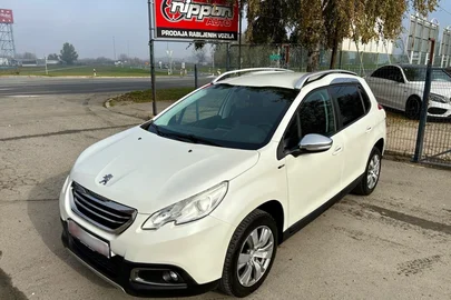 2015' Peugeot 2008 1,2