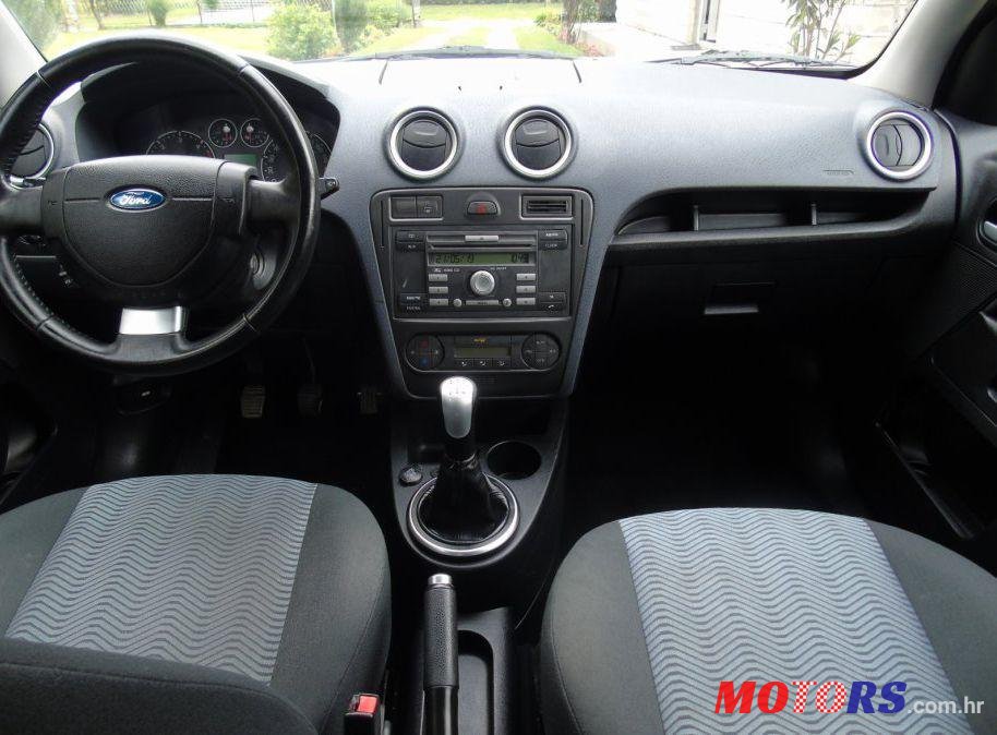 2009' Ford Fusion 1.6 Tdci photo #2