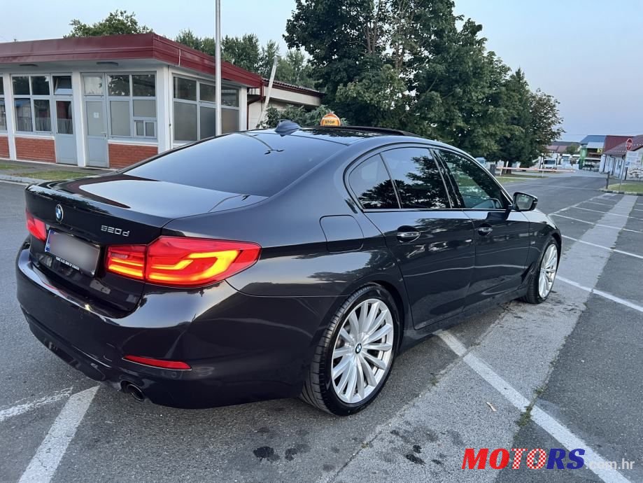 2017' BMW Serija 5 520D photo #6