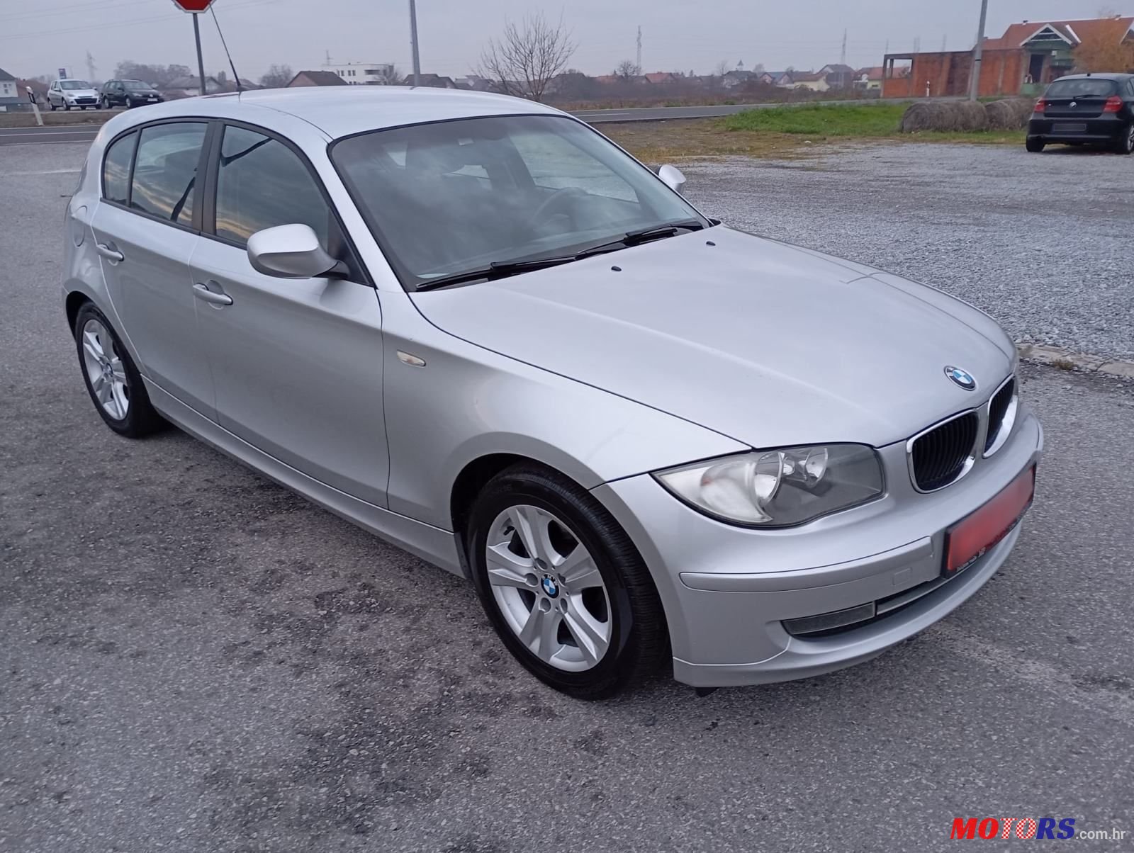 2010' BMW Serija 1 116D photo #4