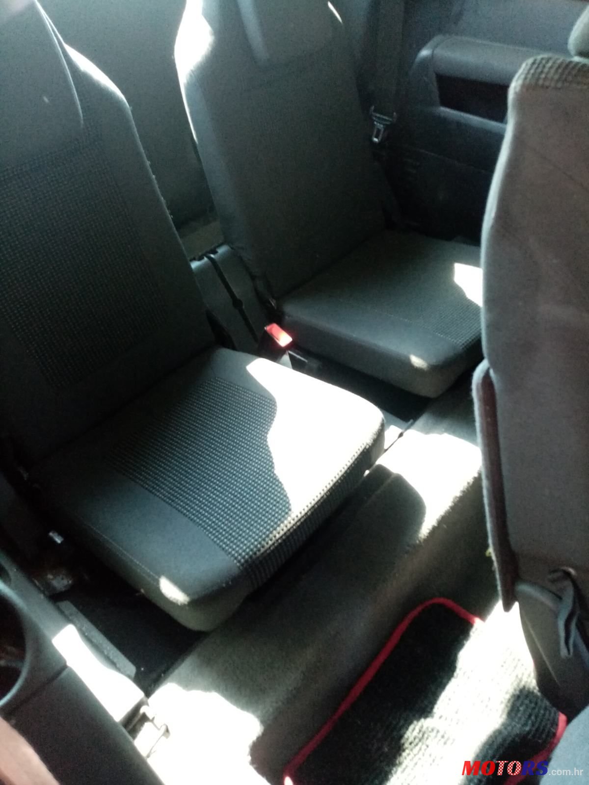 2012' Peugeot 5008 1,6 Hdi photo #3