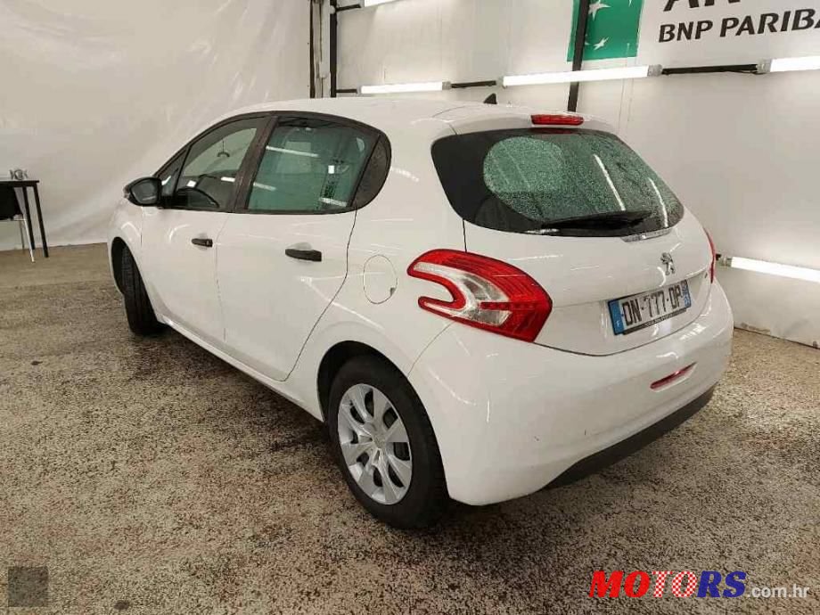 2015' Peugeot 208 1,4 Hdi photo #2