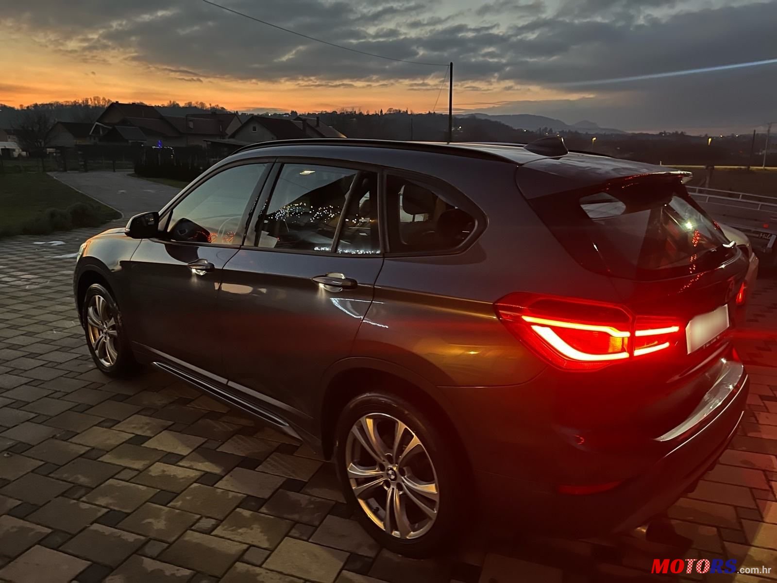 2016' BMW X1 20D photo #4