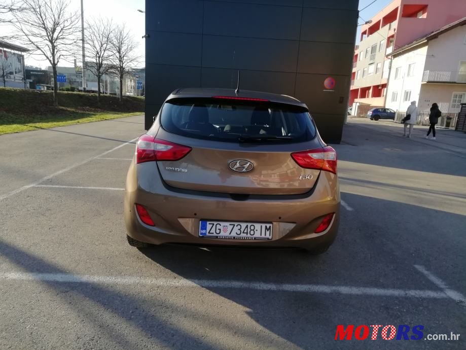 2013' Hyundai i30 1,6 Crdi photo #2