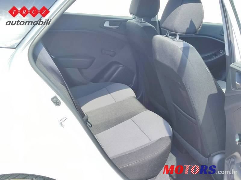 2017' Hyundai i20 photo #4