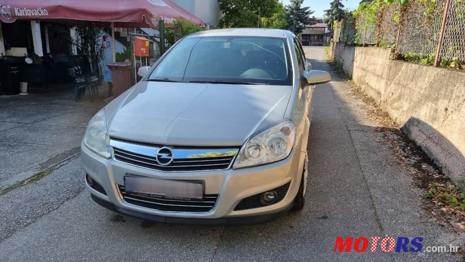2008' Opel Astra 1,6 photo #4