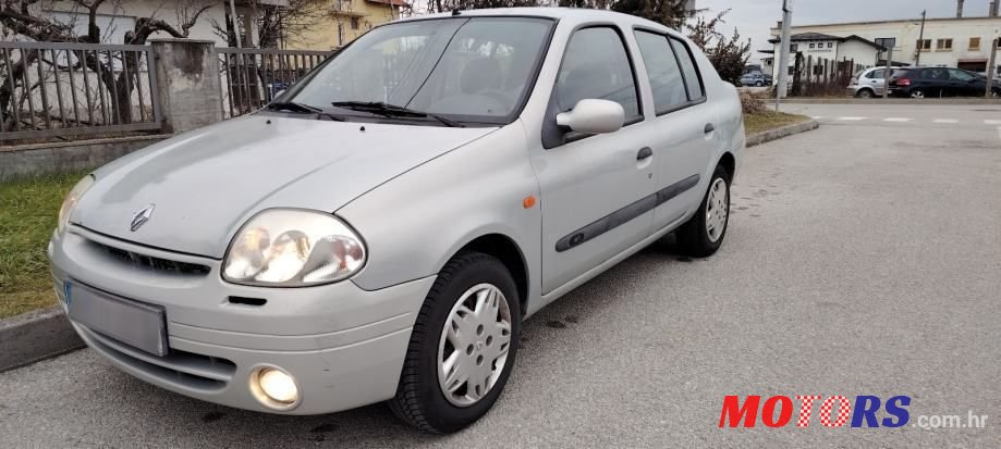 2002' Renault Thalia 1,4 photo #1