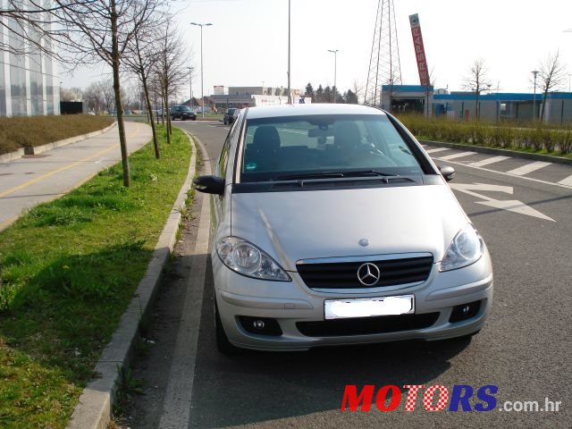 2005' Mercedes-Benz A 160 CDI photo #1