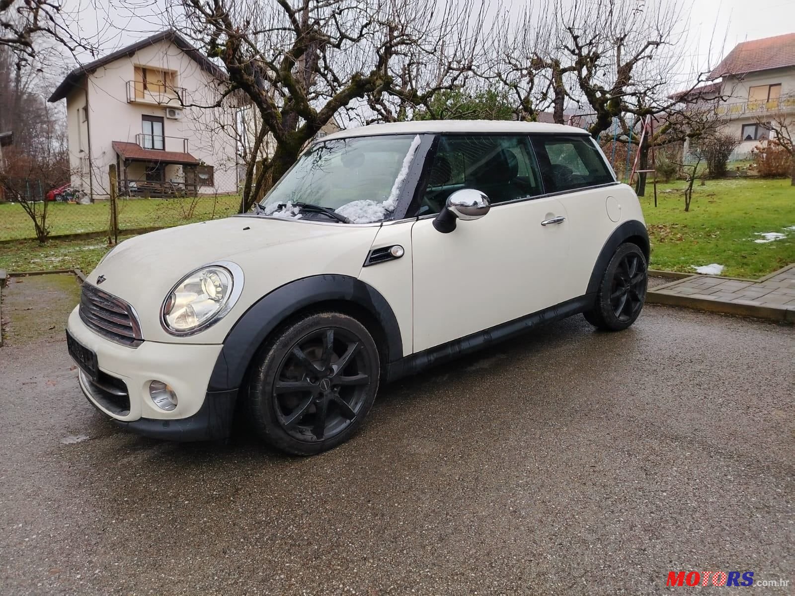 2012' MINI One 1.6D photo #1