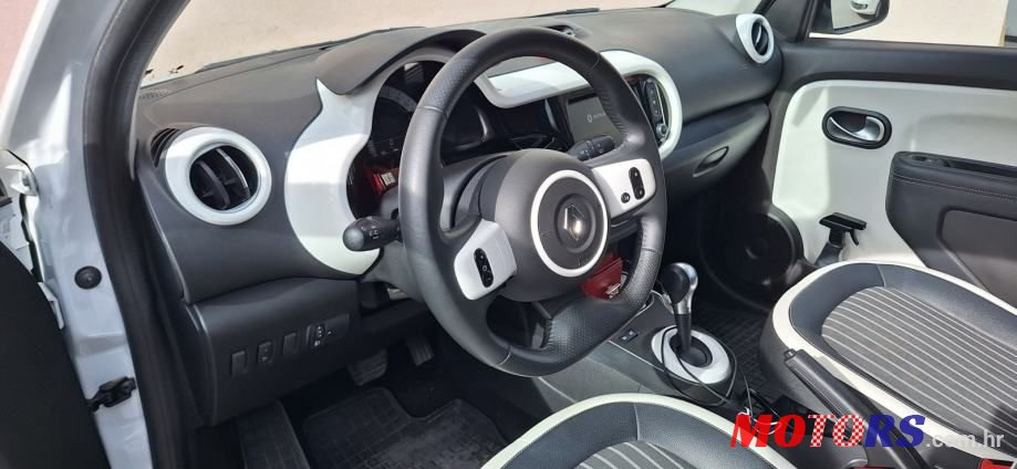 2020' Renault Twingo Z.E. photo #6