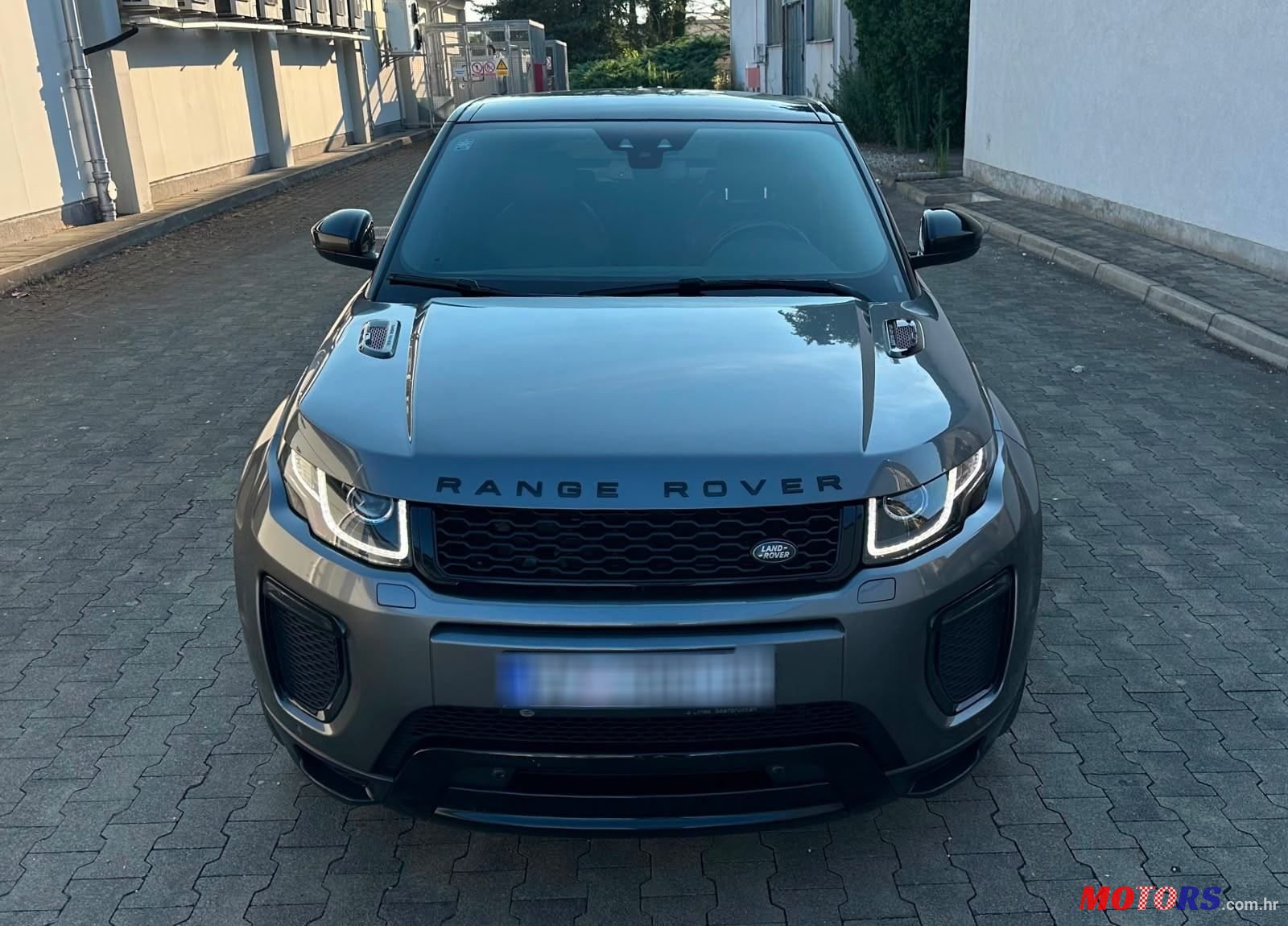 2017' Land Rover Range Rover Evoque 2.0 Td4 photo #1