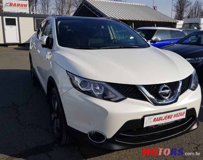 2015' Nissan Qashqai 1,5 Dci 360° photo #1