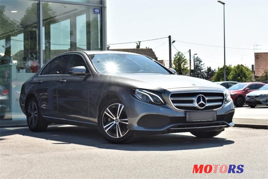 2020' Mercedes-Benz E-Klasa photo #2